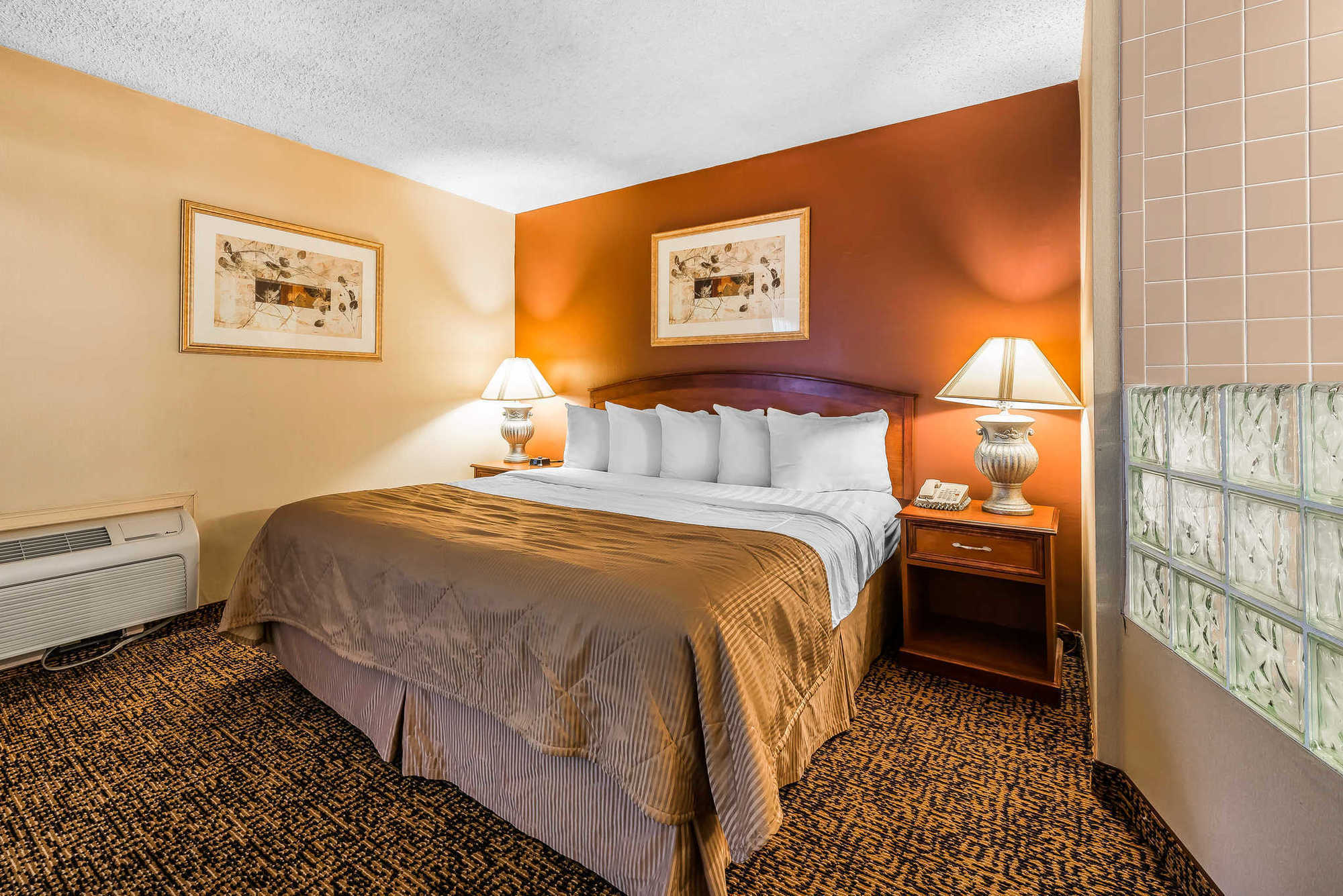 Clarion Hotel & Conference Center Colorado Springs Pokoj fotografie
